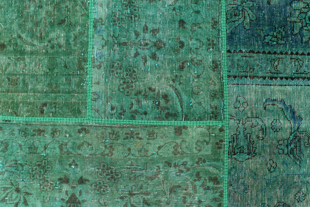 Medium Sea Green Patchwork 8' 6 x 11' 5 - No. 37483 - ALRUG Rug Store