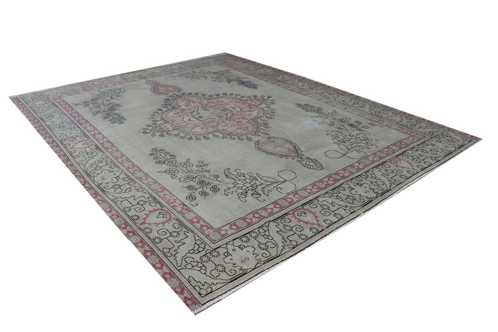Silver Vintage 9' 4 x 11' 9 - No. 37536 - ALRUG Rug Store