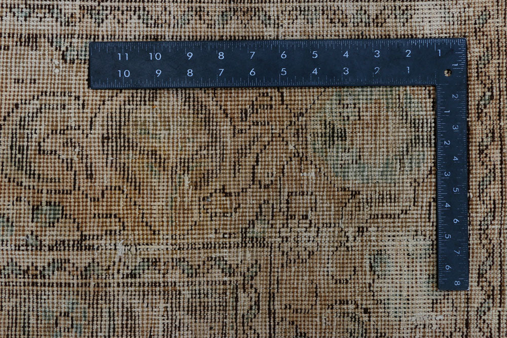 Tan Vintage 7' 6 x 10' 4 - No. 37557 - ALRUG Rug Store