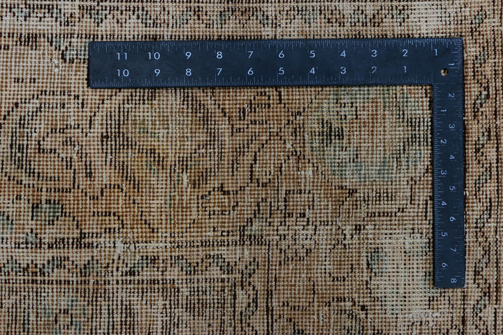 Tan Vintage 7' 6 x 10' 4 - No. 37557 - ALRUG Rug Store