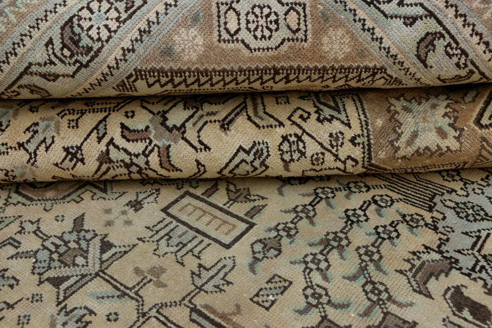 Gainsboro Bakhtiar 7' 10 x 11' 1 - No. 37563 - ALRUG Rug Store