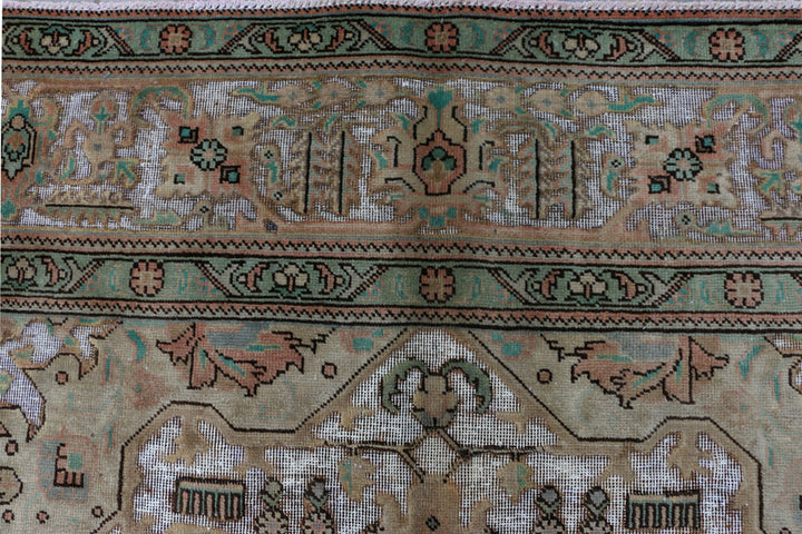 White Vintage 9' 9 x 12' 4 - No. 37566 - ALRUG Rug Store