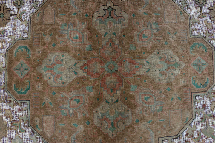 White Vintage 9' 9 x 12' 4 - No. 37566 - ALRUG Rug Store