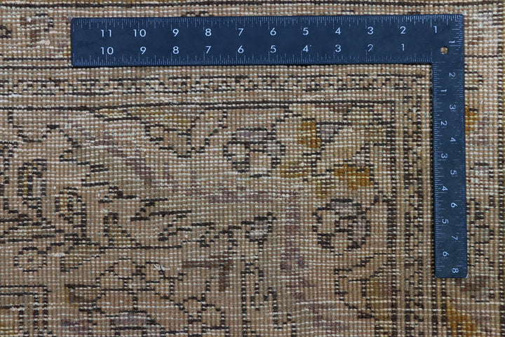 Tan Vintage 9' 11 x 12' 9 - No. 37567 - ALRUG Rug Store