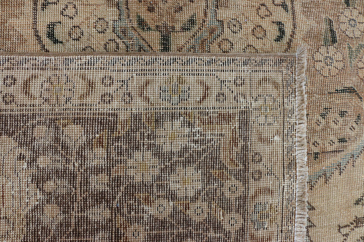 Tan Vintage 9' 11 x 12' 10 - No. 37574 - ALRUG Rug Store