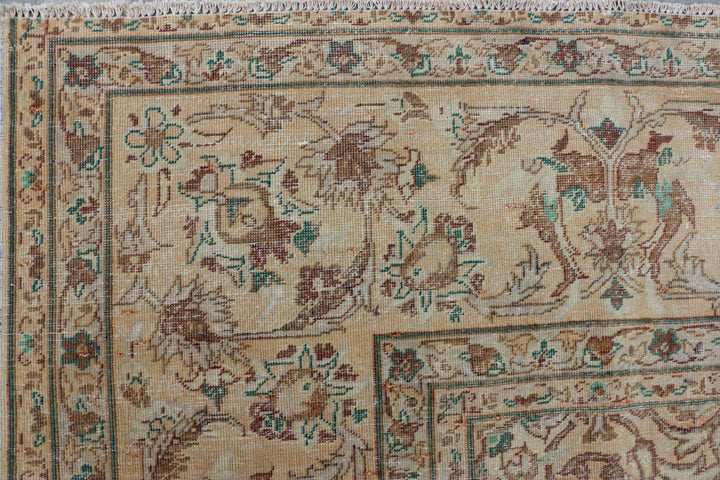 Beige Vintage 9' 7 x 12' 8 - No. 37577 - ALRUG Rug Store
