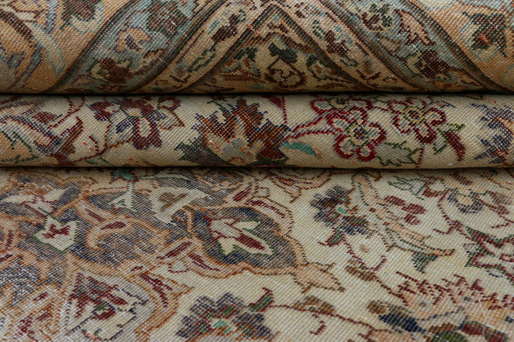 Beige Vintage 9' 7 x 12' 8 - No. 37577 - ALRUG Rug Store