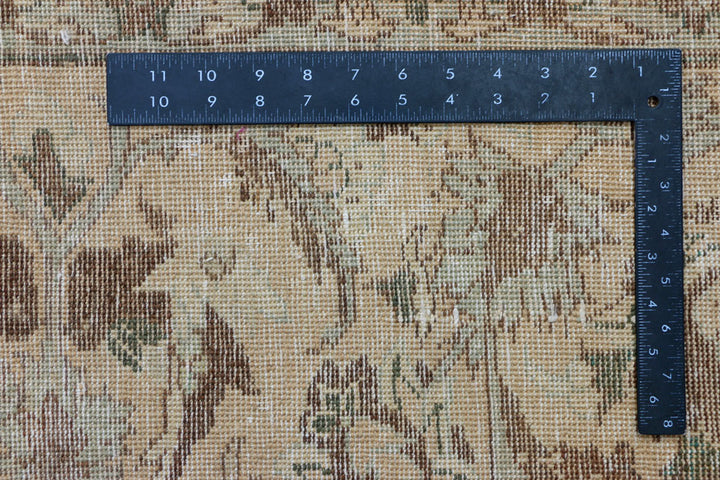 Beige Vintage 9' 7 x 12' 8 - No. 37577 - ALRUG Rug Store