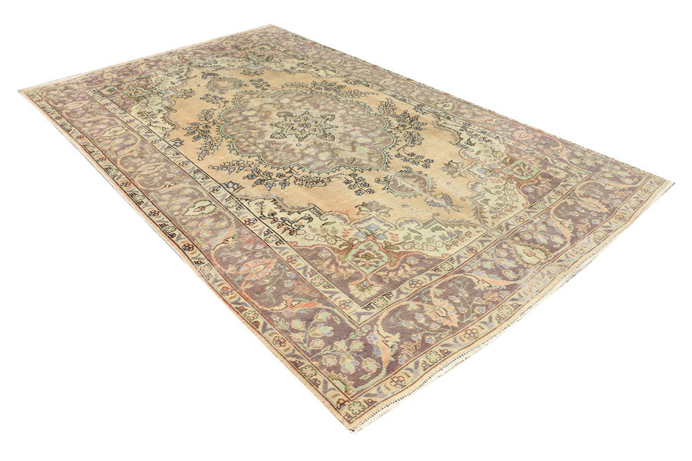 Wheat Vintage 6' 1 x 9' 10 - No. 37592 - ALRUG Rug Store