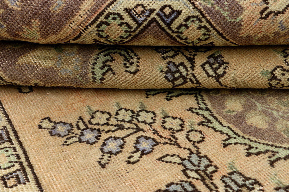 Wheat Vintage 6' 1 x 9' 10 - No. 37592 - ALRUG Rug Store