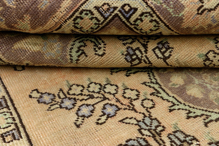 Wheat Vintage 6' 1 x 9' 10 - No. 37592 - ALRUG Rug Store