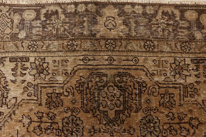 Tan Vintage 6' 2 x 9' 5 - No. 37593 - ALRUG Rug Store