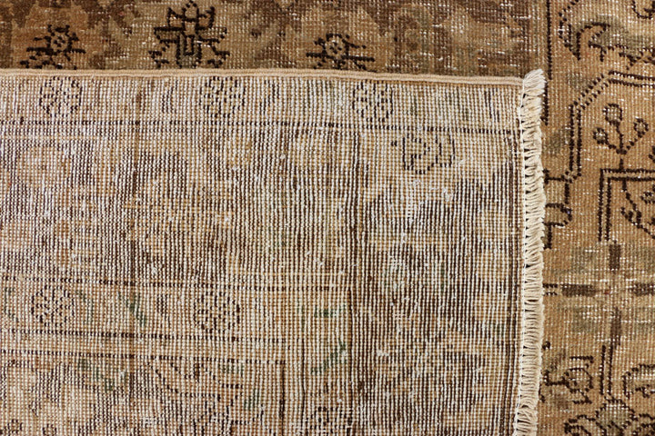 Tan Vintage 6' 2 x 9' 5 - No. 37593 - ALRUG Rug Store
