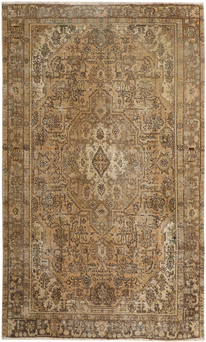 Tan Vintage 6' 2 x 9' 5 - No. 37593 - ALRUG Rug Store