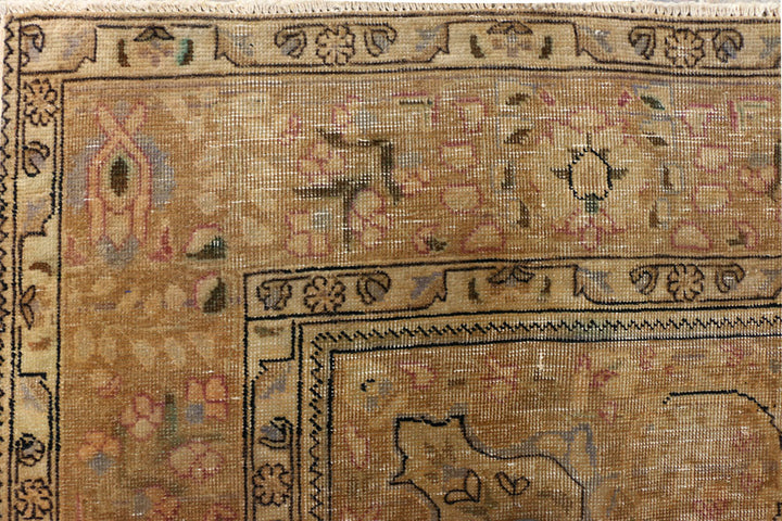 Tan Vintage 6' 9 x 9' 3 - No. 37594 - ALRUG Rug Store