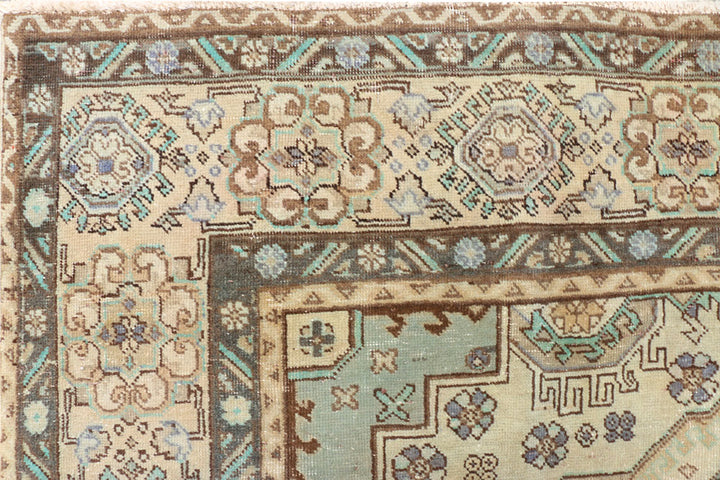 Wheat Vintage 7' 9 x 10' 8 - No. 37603 - ALRUG Rug Store