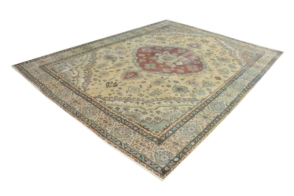 Wheat Vintage 7' 9 x 10' 8 - No. 37603 - ALRUG Rug Store