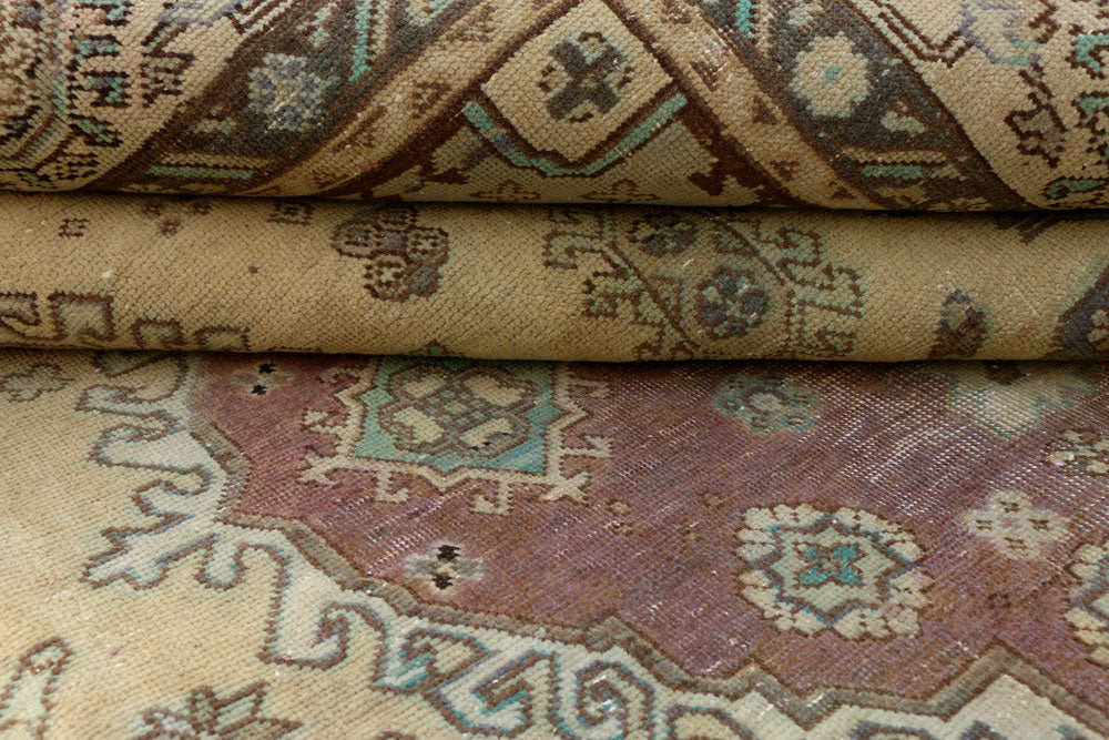 Wheat Vintage 7' 9 x 10' 8 - No. 37603 - ALRUG Rug Store