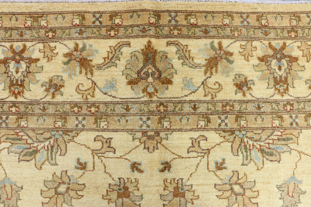 Beige Ziegler 6' 9 x 9' 10 - No. 37650 - ALRUG Rug Store