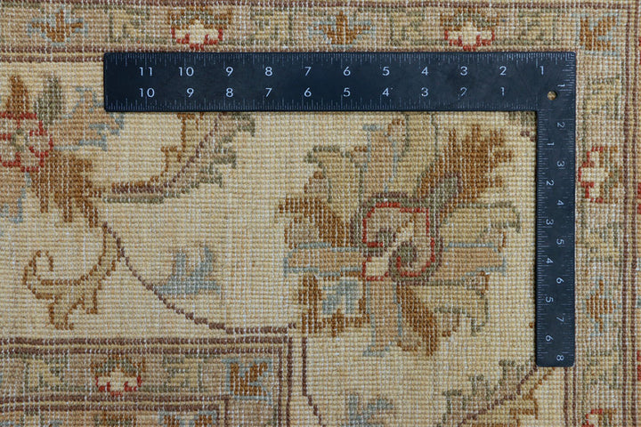 Beige Ziegler 6' 9 x 9' 10 - No. 37650 - ALRUG Rug Store
