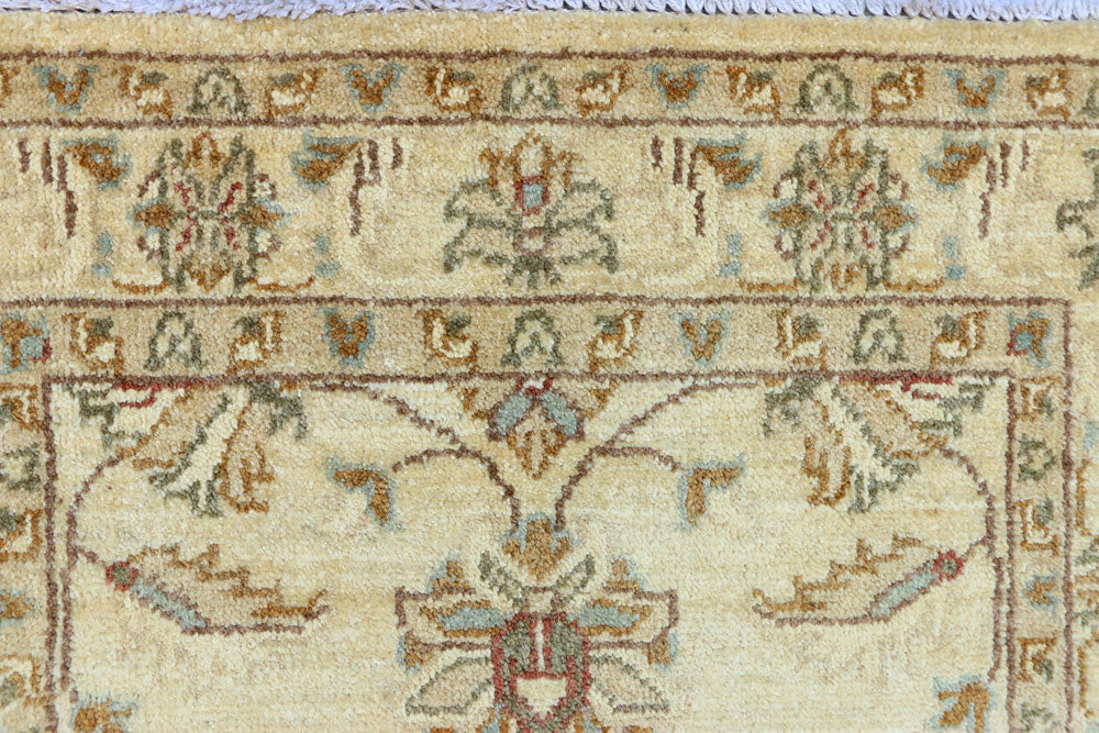 Beige Ziegler 2' 4 x 6' 6 - No. 37658 - ALRUG Rug Store