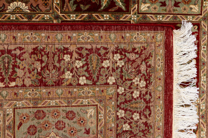 Maroon Bakhtiar 4'  1" x 6' " - No. QA74542