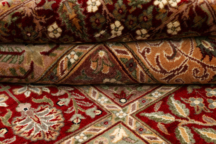 Maroon Bakhtiar 4'  x" 6'  1" - No. QA51568