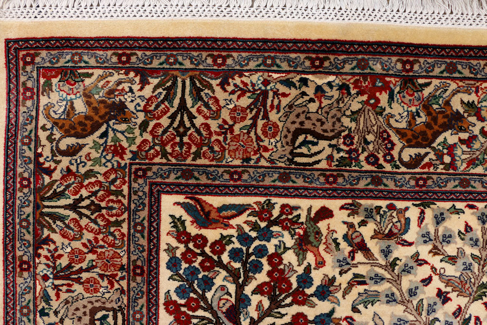 Navajo White Hunting 4' 6 x 6' 11 - No. 37692 - ALRUG Rug Store