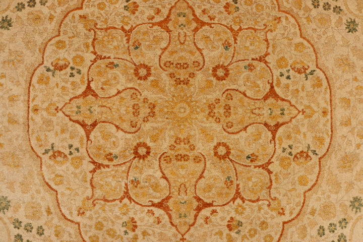 Navajo White Kirman 6'  x" 9'  1" - No. QA80985