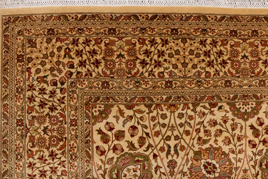 Navajo White Sultanabad 6'  x" 9'  1" - No. QA34574