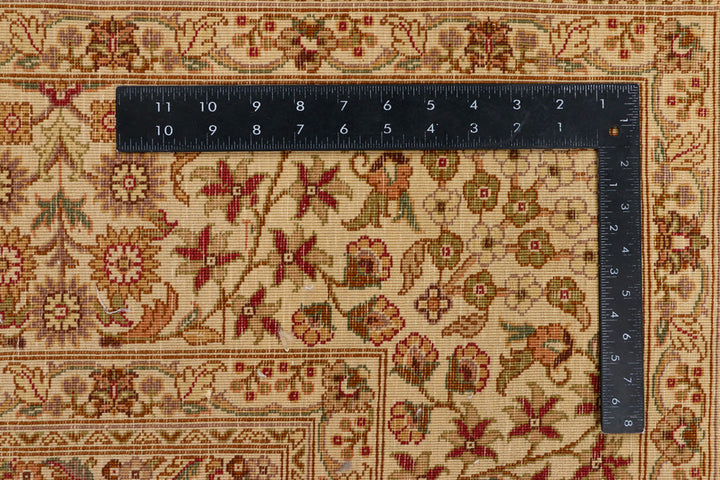 Navajo White Sultanabad 6' x 9' 1 - No. 37704 - ALRUG Rug Store