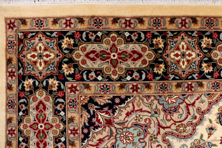 Cornsilk Kashan 6' 1 x 8' 11 - No. 37706 - ALRUG Rug Store