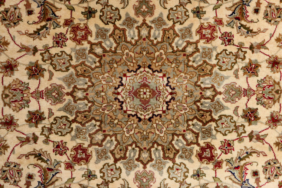 Bisque Kashan 3'  1" x 5'  1" - No. QA52796
