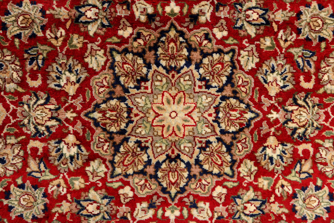 Firebrick Kashan 3' 2 x 5' 1 - No. 37714