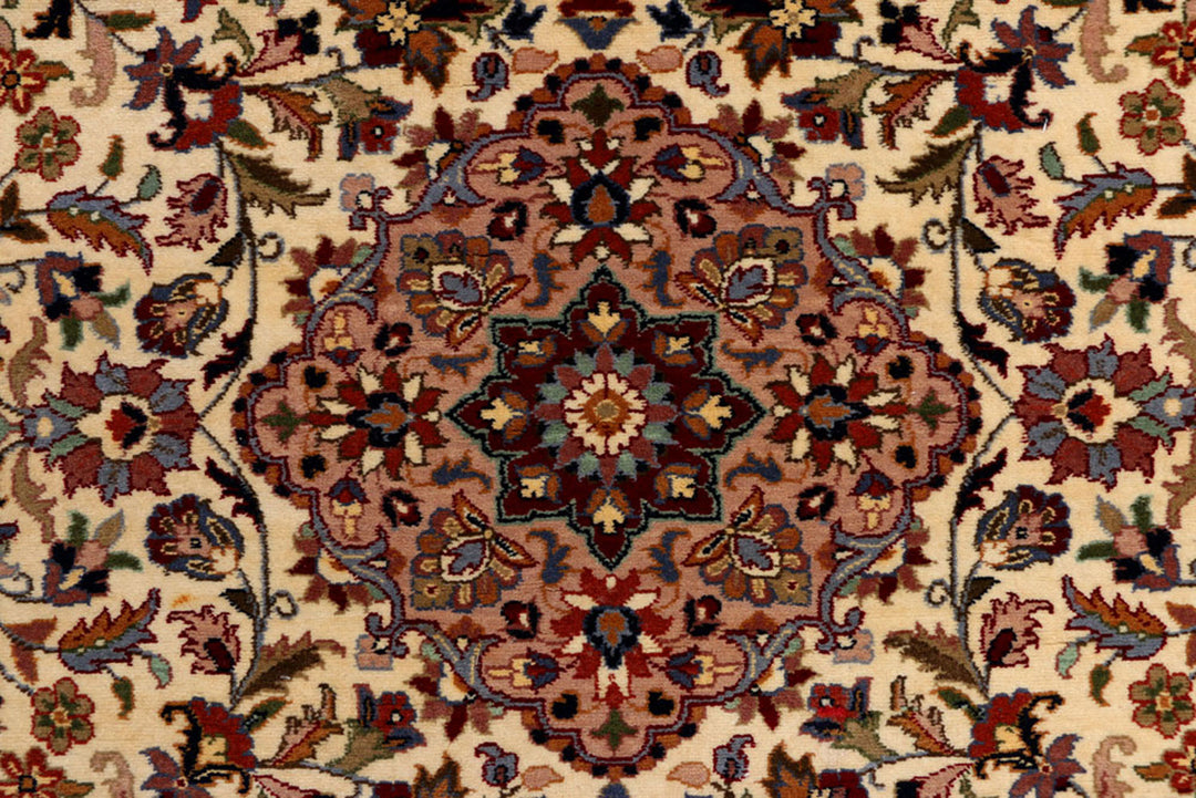 Bisque Kashan 3'  x" 4'  11" - No. QA67221