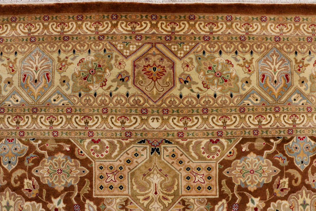 Sienna Mahal 8'  1" x 10'  3" - No. QA20393