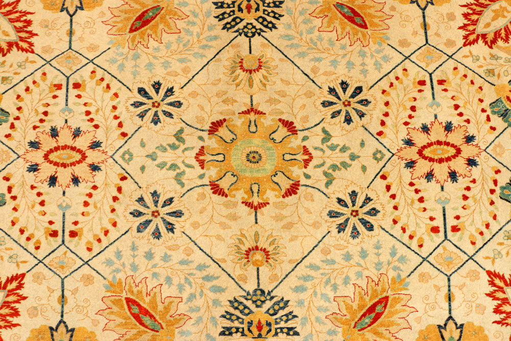 Navajo White Sultanabad 10' 2 x 13' 7 - No. 37813 - ALRUG Rug Store