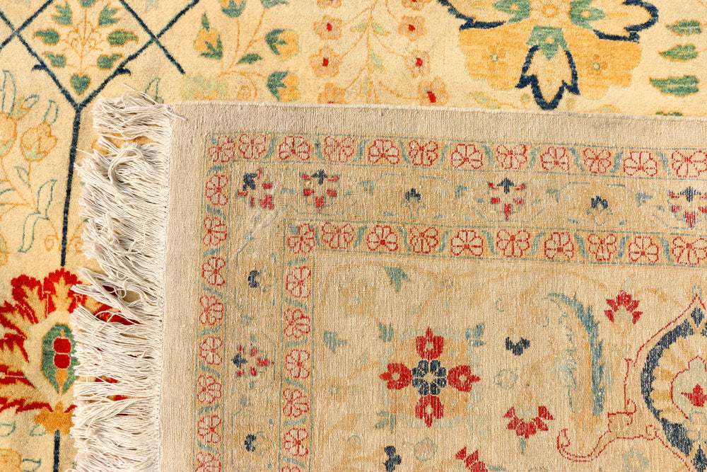 Navajo White Sultanabad 10' 2 x 13' 7 - No. 37813 - ALRUG Rug Store