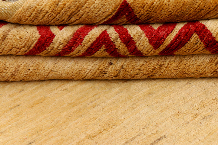 Navajo White Kargai 6' 4 x 6' 9 - No. 38005 - ALRUG Rug Store