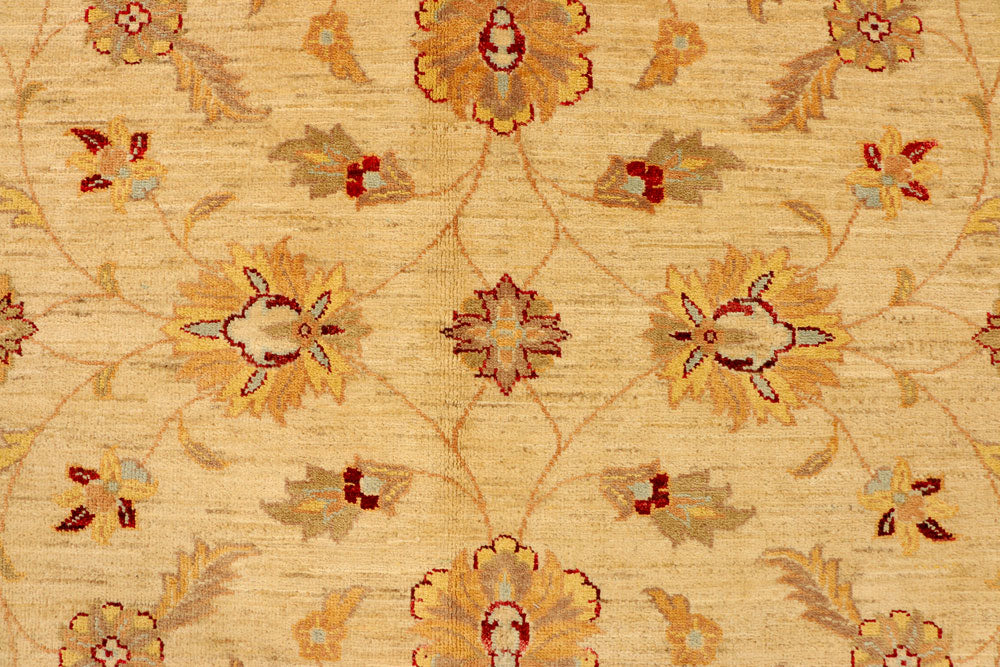 Navajo White Ziegler 5' 7 x 8' 2 - No. 38027 - ALRUG Rug Store