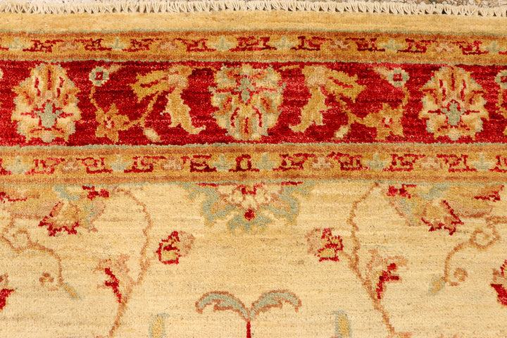 Navajo White Ziegler 4' 2 x 5' 11 - No. 38049 - ALRUG Rug Store