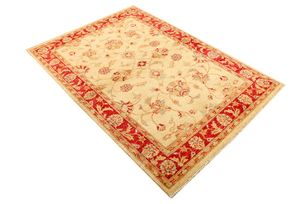 Navajo White Ziegler 4' 2 x 5' 11 - No. 38049 - ALRUG Rug Store