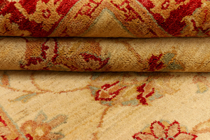 Navajo White Ziegler 4' 2 x 5' 11 - No. 38049 - ALRUG Rug Store