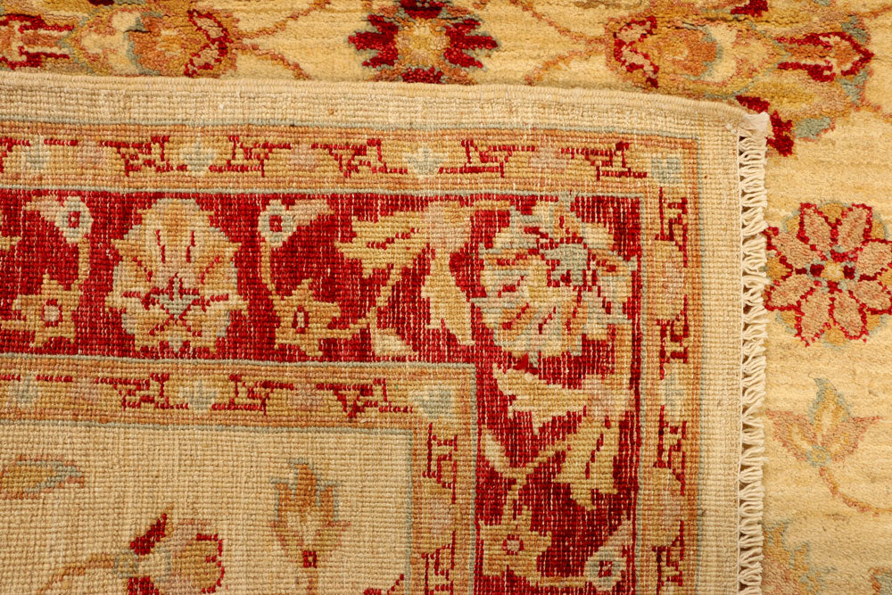 Navajo White Ziegler 4' 2 x 5' 11 - No. 38049 - ALRUG Rug Store