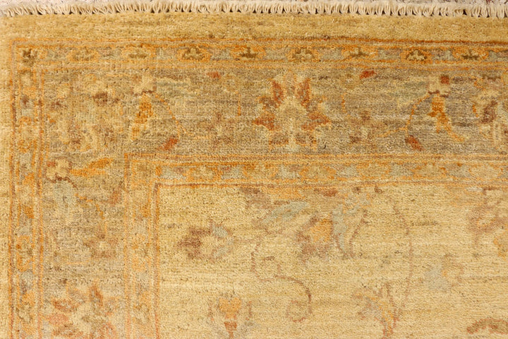 Navajo White Ziegler 4' 2 x 6' 5 - No. 38066 - ALRUG Rug Store