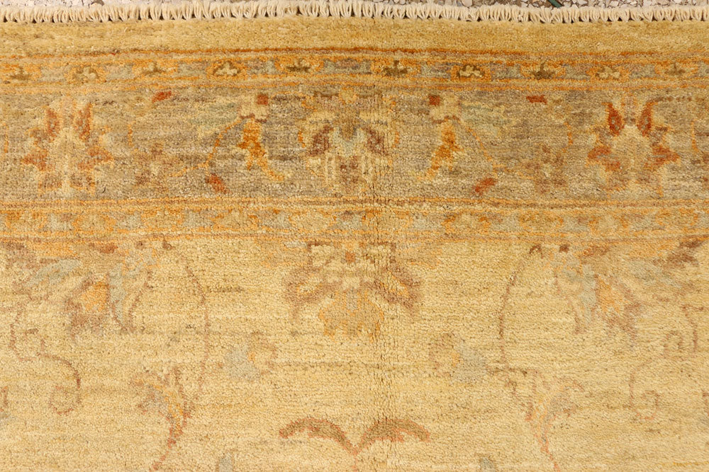 Navajo White Ziegler 4' 2 x 6' 5 - No. 38066 - ALRUG Rug Store