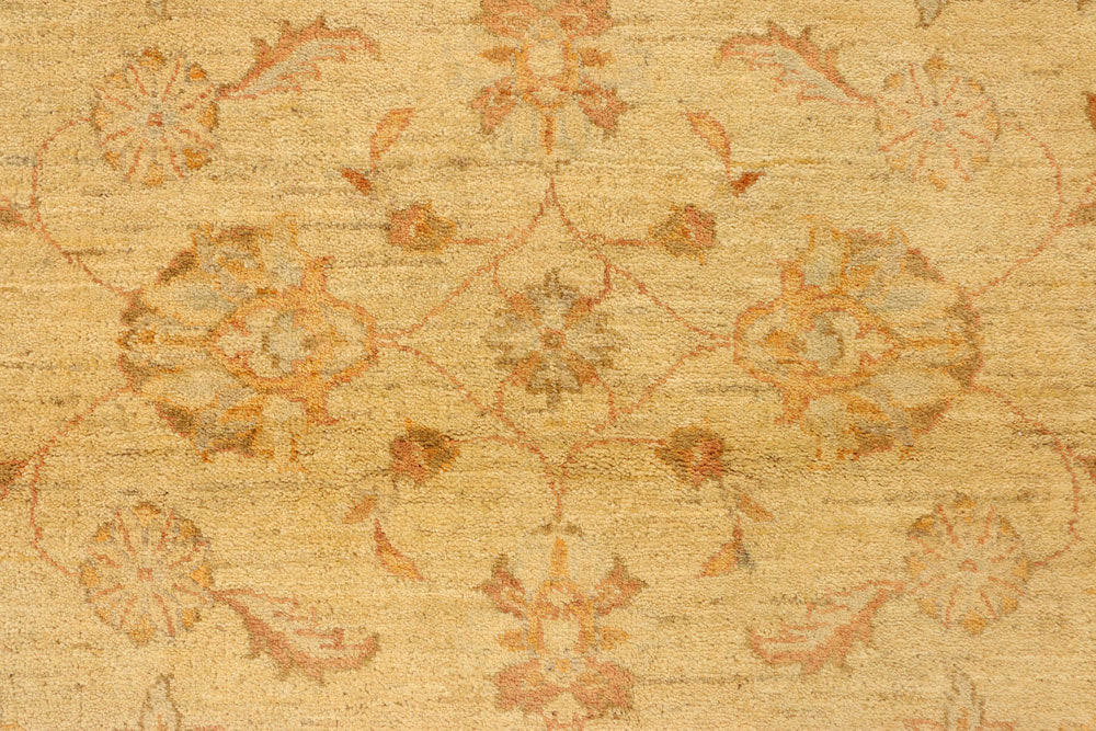 Navajo White Ziegler 4' 2 x 6' 5 - No. 38066 - ALRUG Rug Store