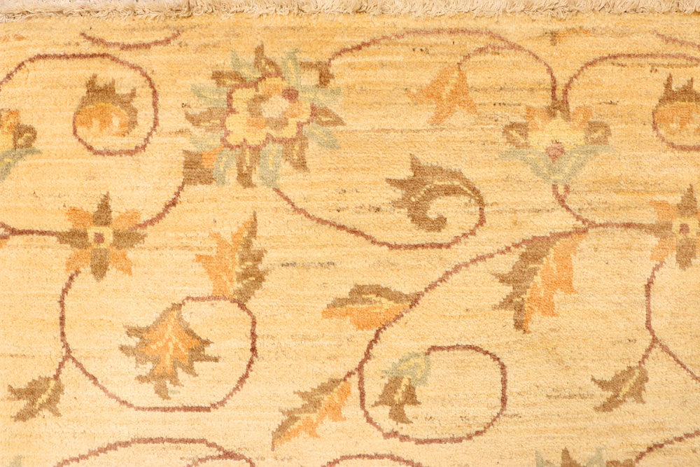 Navajo White Ikat 5' 11 x 9' 6 - No. 38077 - ALRUG Rug Store