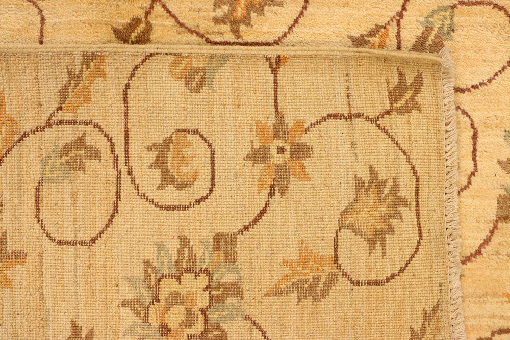 Navajo White Ikat 5' 11 x 9' 6 - No. 38077 - ALRUG Rug Store