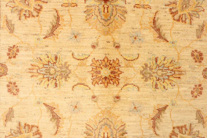 Navajo White Ziegler 4' 6 x 6' 8 - No. 38083 - ALRUG Rug Store